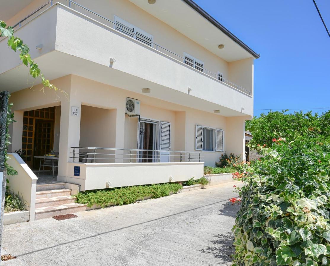 Apartment Damir Trogir Exteriör bild