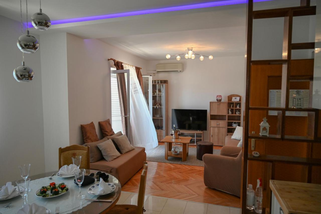 Apartment Damir Trogir Exteriör bild